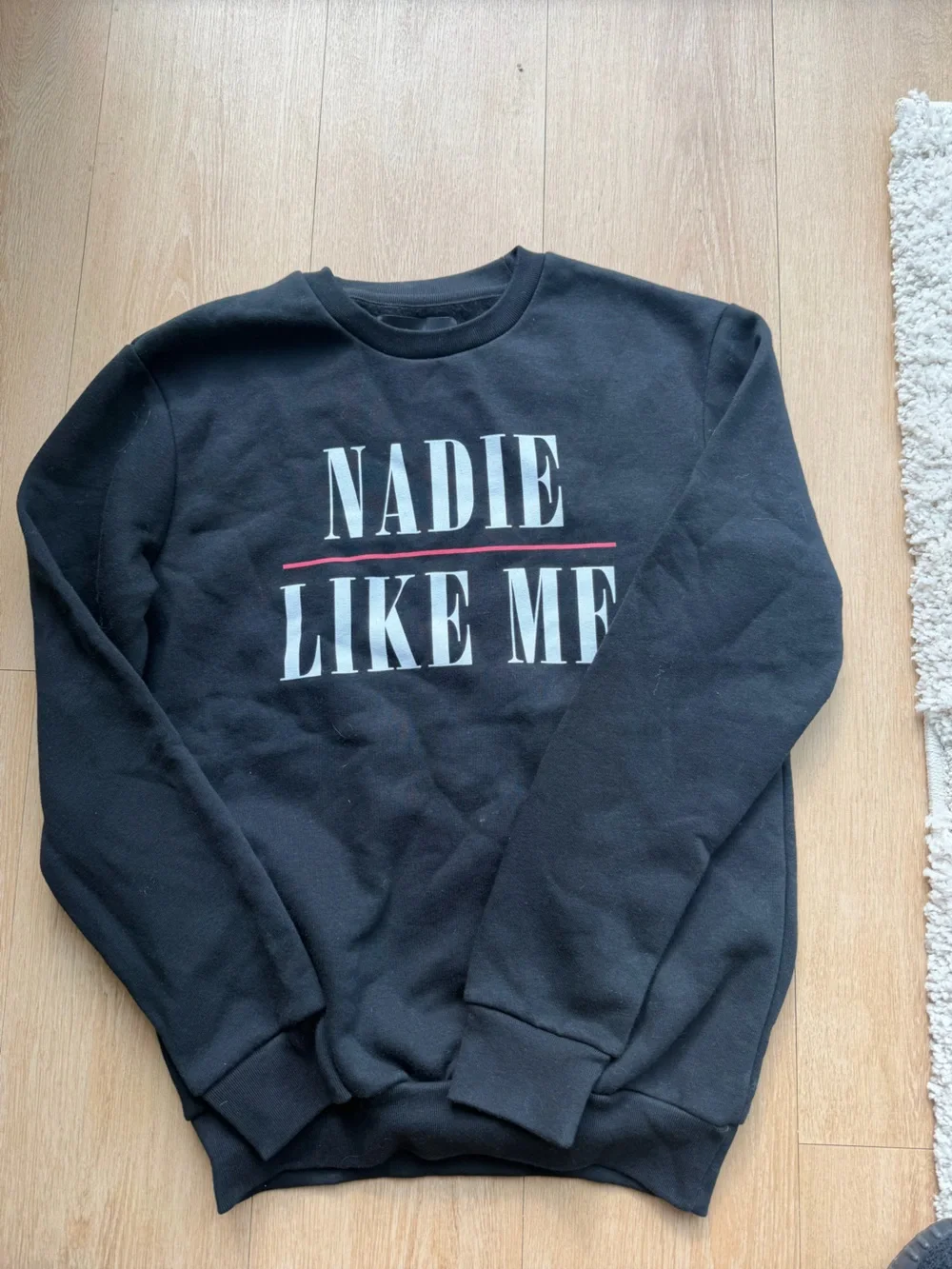 Zara Black Graphic Crewneck Sweater - Nadie Like Me